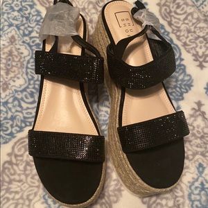 ShuShop Black Platform Sandals Size 10